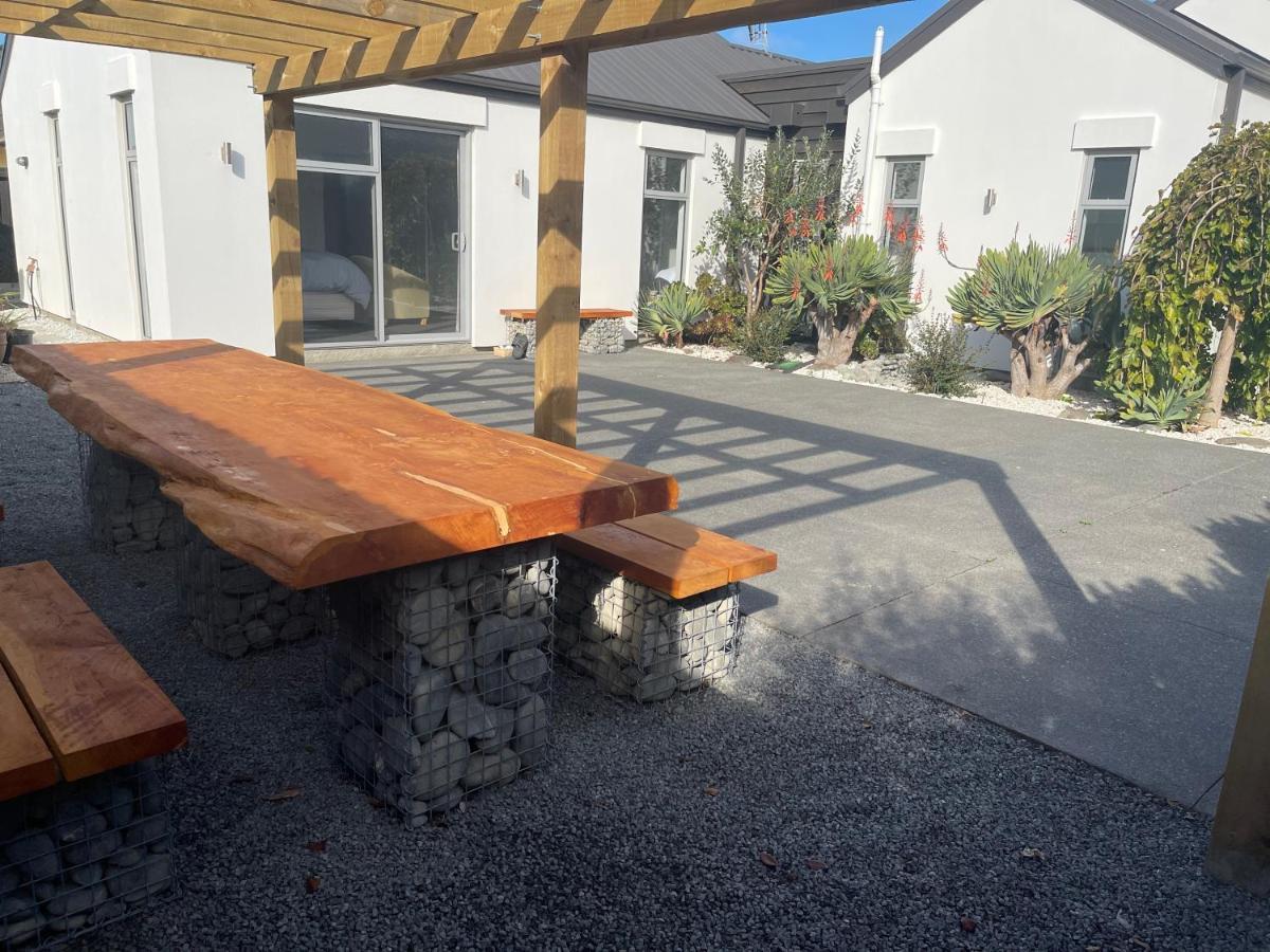 Stunning Park Side Holiday Home Christchurch Eksteriør billede
